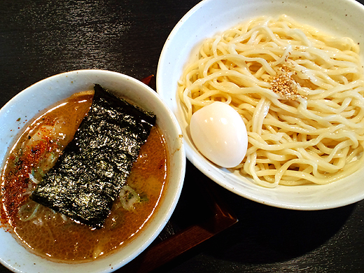 ���ˁ{���n���t�ʎq