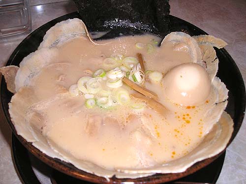 �؍��`���[�V���[�{�ϋʎq���n