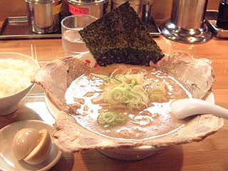 �`���[�V���[����