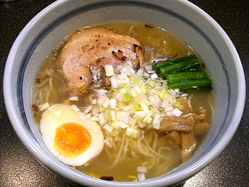 �����[����