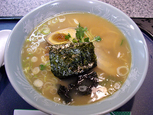 ���[����